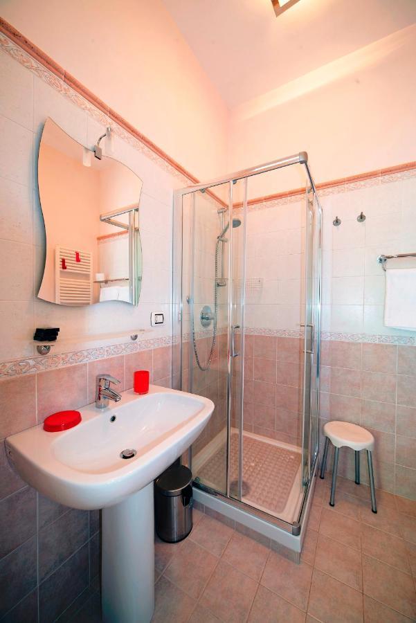 Le Rondini Bed & Breakfast Naples Exterior photo